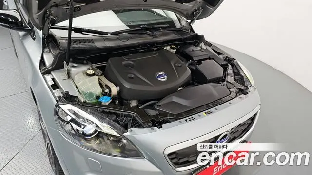 VOLVO V40 CROSS COUNTRY 2015 — 56 470 км, серый, Корея — под ключ — фото 6