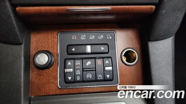 LAND ROVER DISCOVERY 4 2015 — 164 850 км, светло-золотистый, Корея — под ключ — фото 12