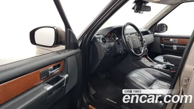 LAND ROVER DISCOVERY 4 2015 — 164 850 км, светло-золотистый, Корея — под ключ — фото 10