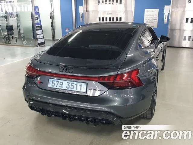 AUDI RS E-TRON GT 2022 — 29 604 км, серый, Корея — под ключ — фото 4