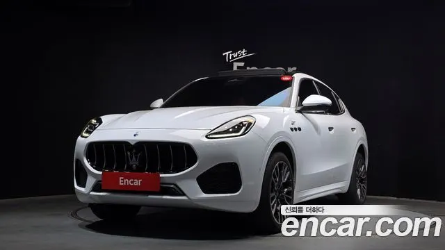 MASERATI GRECALE 2023