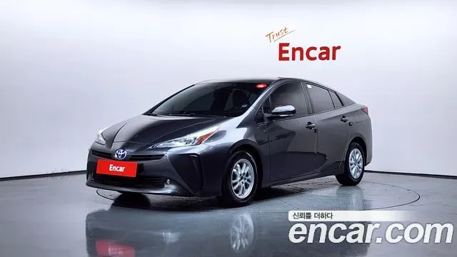 TOYOTA PRIUS 2019