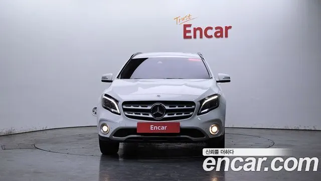 MERCEDES-BENZ GLA-CLASS X156 2018 — 52 371 км, белый, Корея — под ключ — фото 3
