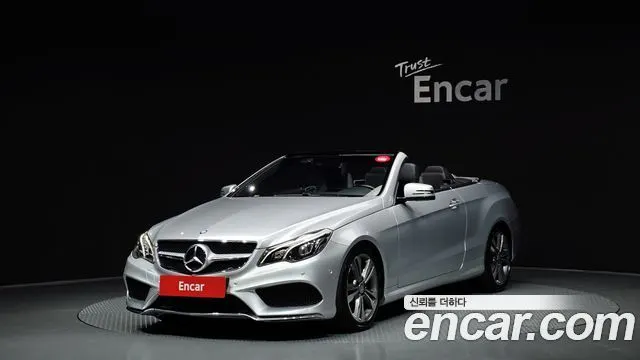 MERCEDES-BENZ E-CLASS W212 2017 — 48 629 км, серебристый, Корея — под ключ — фото 1