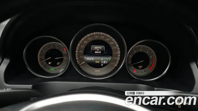MERCEDES-BENZ E-CLASS W212 2017 — 48 629 км, серебристый, Корея — под ключ — фото 8