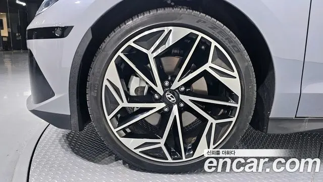 HYUNDAI IONIQ 6 2023 — 34 705 км, серебристо-серый, Корея — под ключ — фото 5