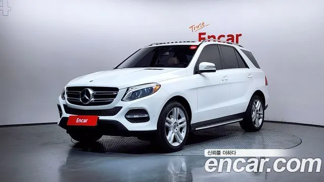 MERCEDES-BENZ GLE-CLASS W166 2018 — 111 009 км, белый, Корея — под ключ — фото 1