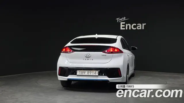 HYUNDAI IONIQ HYBRID 2016 — 136 560 км, белый, Корея — под ключ — фото 4