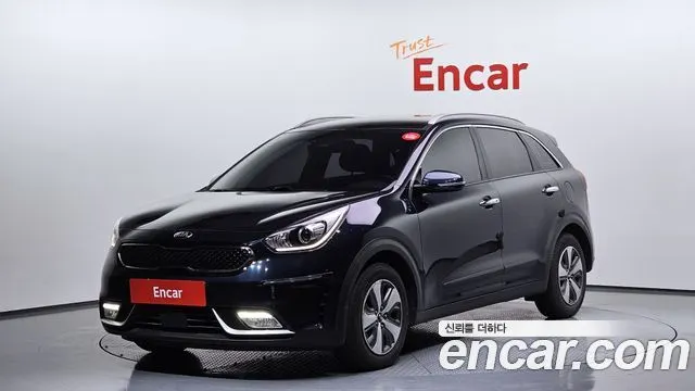 KIA NIRO 2018 — 132 035 км, синий, Корея — под ключ — фото 1