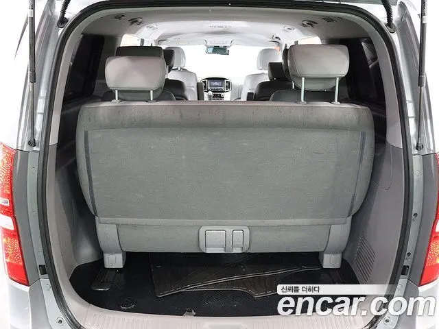 HYUNDAI GRAND STAREX 2017 — 126 577 км, серебристый, Корея — под ключ — фото 5