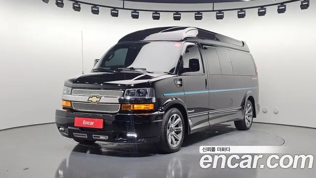 CHEVROLET EXPRESS VAN 2019 — 23 700 км, Корея — под ключ — фото 1