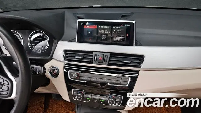 BMW X1 2020 — 43 597 км, белый, Корея — под ключ — фото 12