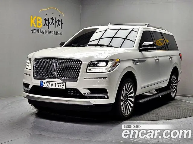 LINCOLN NAVIGATOR 2021 — 7 066 км, белый, Корея — под ключ — фото 3