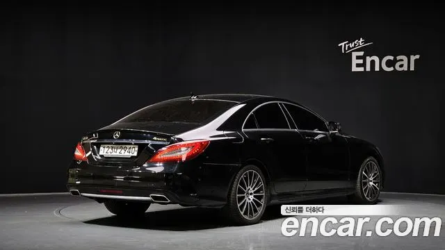 MERCEDES-BENZ CLS-CLASS W218 2017 — 76 764 км, чёрный, Корея — под ключ — фото 2