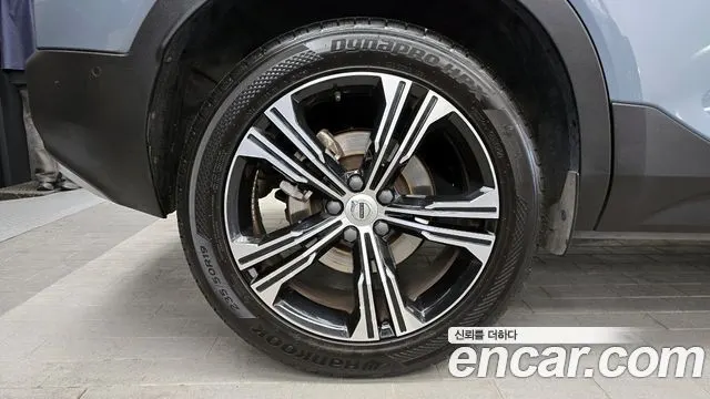 VOLVO XC40 2021 — 46 768 км, светло-серебристый, Корея — под ключ — фото 5
