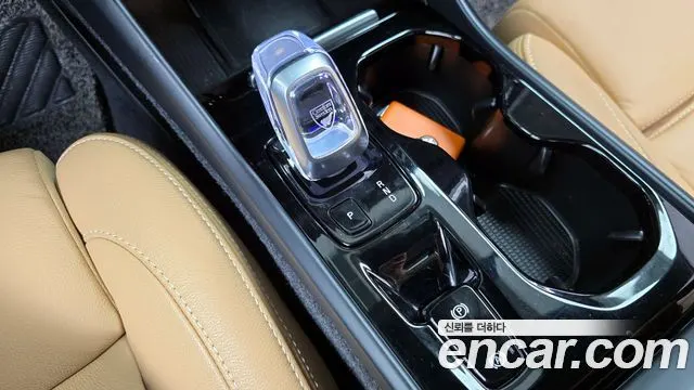 VOLVO XC40 2021 — 46 768 км, светло-серебристый, Корея — под ключ — фото 9