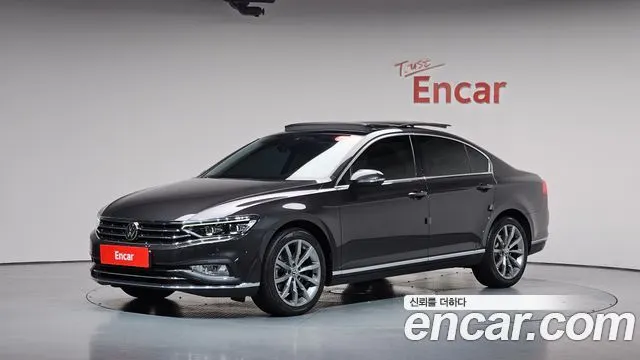 VOLKSWAGEN PASSAT 2022