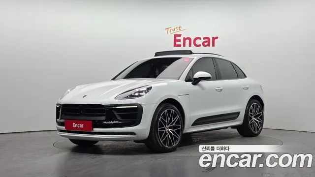 PORSCHE MACAN 2023