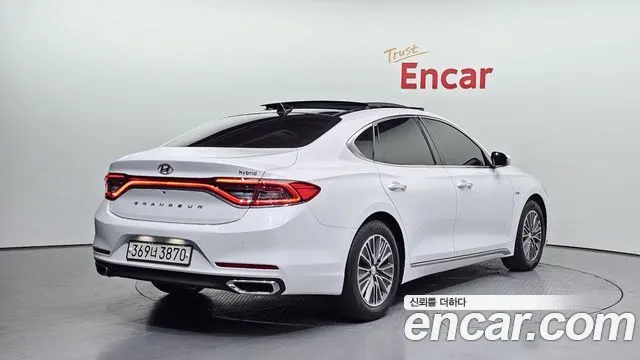 HYUNDAI GRANDEUR HYBRID 2019 — 101 644 км, белый, Корея — под ключ — фото 2