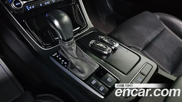 HYUNDAI GRANDEUR HYBRID 2019 — 101 644 км, белый, Корея — под ключ — фото 9