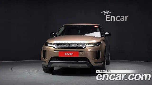 LAND ROVER RANGE ROVER EVOQUE 2025 — 12 065 км, золотистый, Корея — под ключ — фото 3