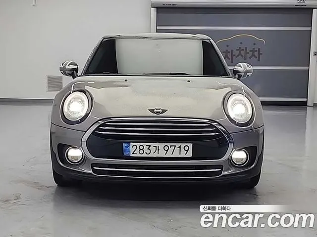 MINI COOPER D CLUBMAN 2016 — 128 899 км, серый, Корея — под ключ — фото 1