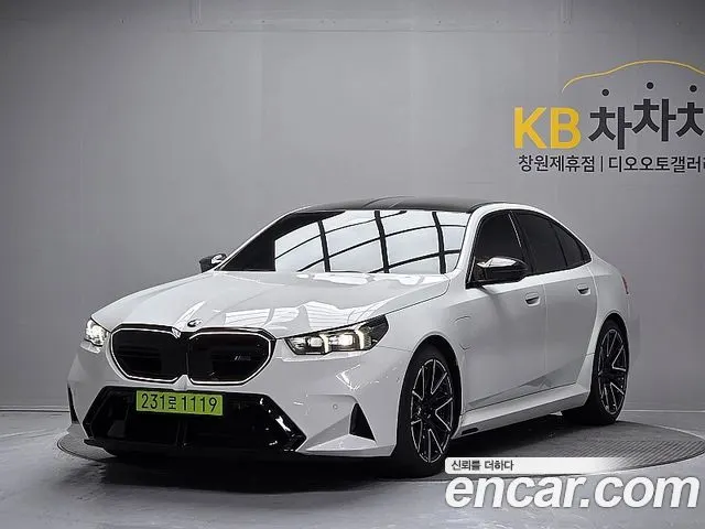 BMW M5 2025