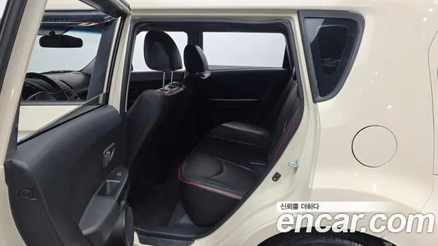 KIA SOUL 2010 — 137 377 км, белый-перламутр, Корея — под ключ — фото 12