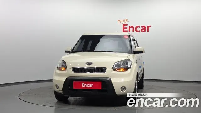 KIA SOUL 2010 — 137 377 км, белый-перламутр, Корея — под ключ — фото 3