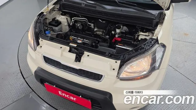 KIA SOUL 2010 — 137 377 км, белый-перламутр, Корея — под ключ — фото 6