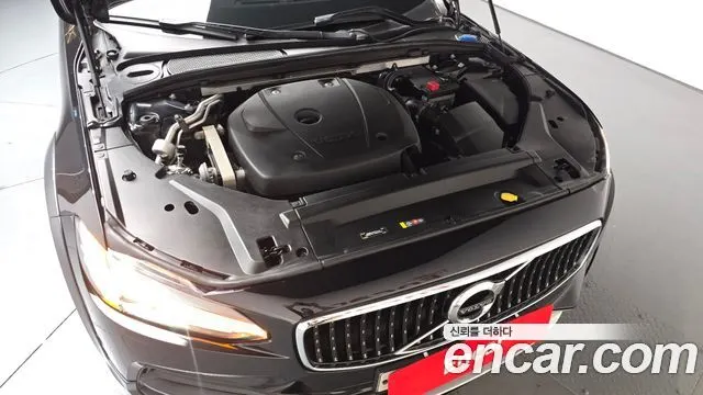 VOLVO V90 CROSS COUNTRY 2018 — 123 753 км, чёрный, Корея — под ключ — фото 6