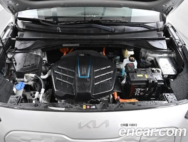 KIA NIRO PLUS 2024 — 73 524 км, серебристо-серый, Корея — под ключ — фото 6