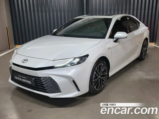 TOYOTA CAMRY 2025