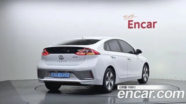 HYUNDAI IONIQ ELECTRIC 2019 — 74 551 км, белый, Корея — под ключ — фото 2
