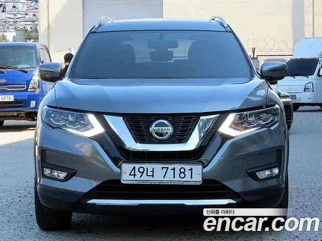 NISSAN X-TRAIL 2018
