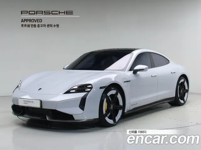 PORSCHE TAYCAN 2025