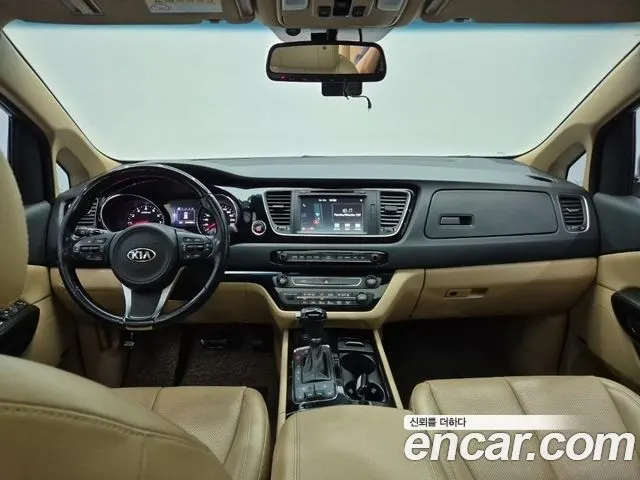 KIA CARNIVAL 2016 — 140 000 км, чёрный, Корея — под ключ — фото 7