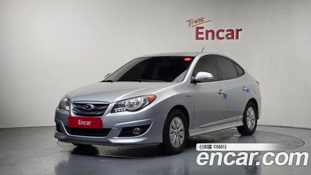 HYUNDAI AVANTE HYBRID — из Кореи под ключ