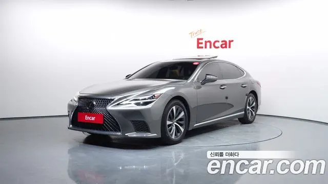 LEXUS LS500 2022