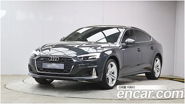 AUDI A5 2024