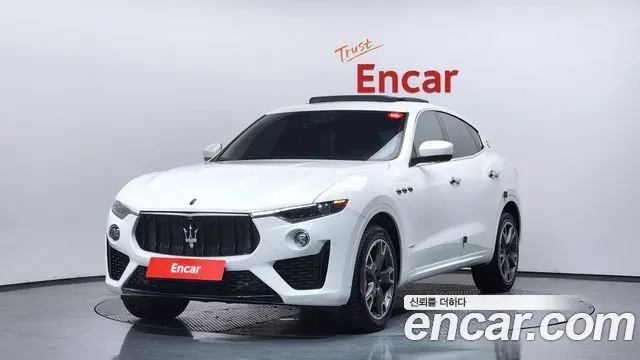 MASERATI LEVANTE — из Кореи под ключ
