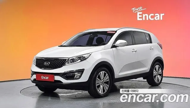 KIA SPORTAGE R 2014 — 32 103 км, белый, Корея — под ключ — фото 2