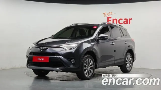 TOYOTA RAV4 2018