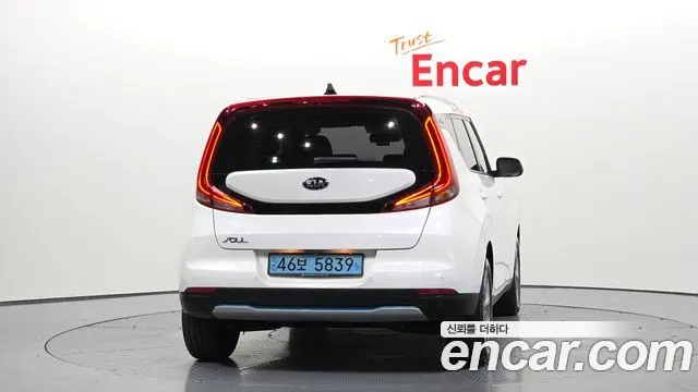 KIA SOUL BOOSTER 2019 — 107 829 км, белый, Корея — под ключ — фото 4