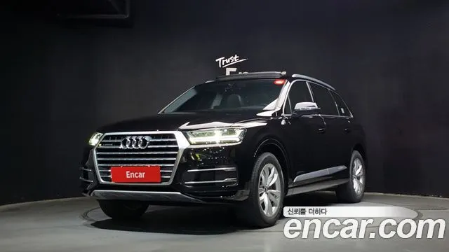 AUDI Q7 2019 — 108 792 км, чёрный, Корея — под ключ — фото 1