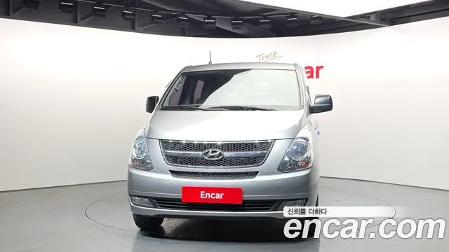 HYUNDAI GRAND STAREX 2014 — 103 268 км, серебристо-серый, Корея — под ключ — фото 3