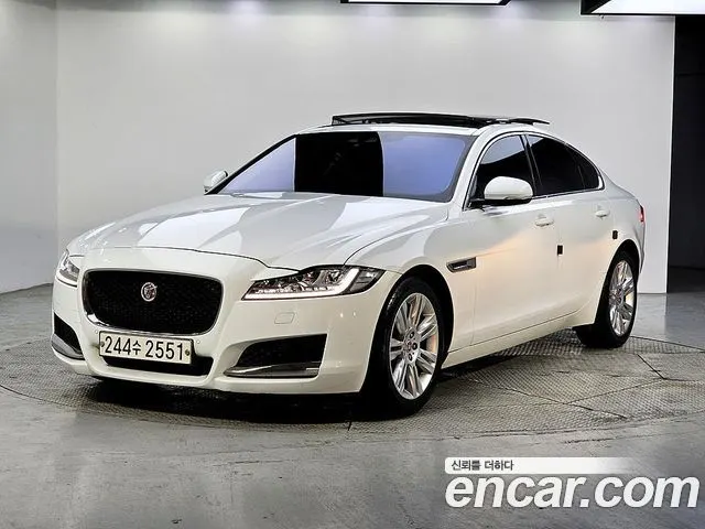 JAGUAR XF X260 2017