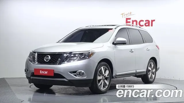 NISSAN PATHFINDER 2015