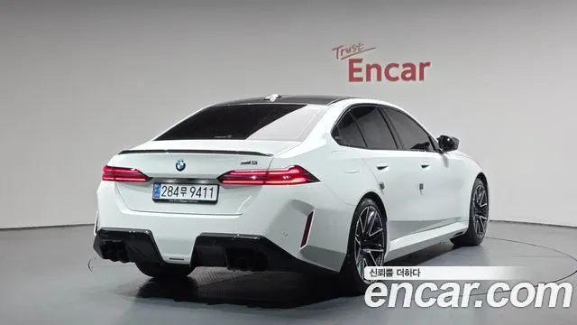 BMW M5 G90 2025