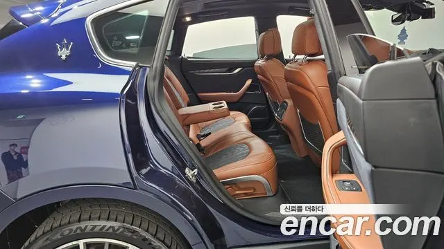 MASERATI LEVANTE 2019 — 53 557 км, синий, Корея — под ключ — фото 11